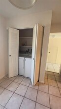 22 Laredo Pl in Davie, FL - Building Photo - Building Photo