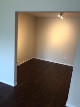 1285 Washington St, Unit #8 in Des Plaines, IL - Foto de edificio - Building Photo