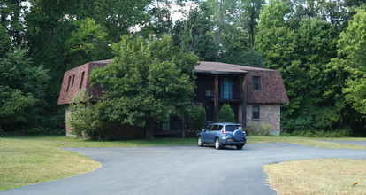 5-17 Equinox Ct in Delmar, NY - Building Photo - Building Photo