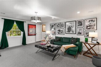 4522 Walnut Hill Ln in Dallas, TX - Building Photo - Building Photo
