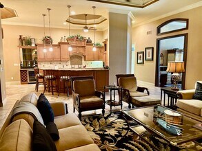423 Swiss Ct in Marco Island, FL - Building Photo - Building Photo