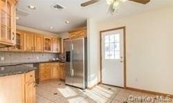 4 Thistle Ln in Kings Park, NY - Building Photo - Building Photo