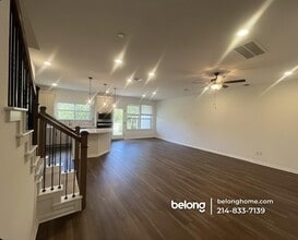 2725 Woodall Dr in Cedar Park, TX - Foto de edificio - Building Photo