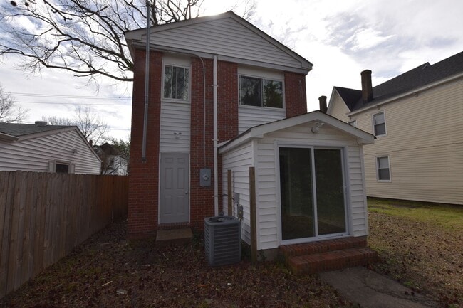 1324 W 38th St in Norfolk, VA - Building Photo - Building Photo