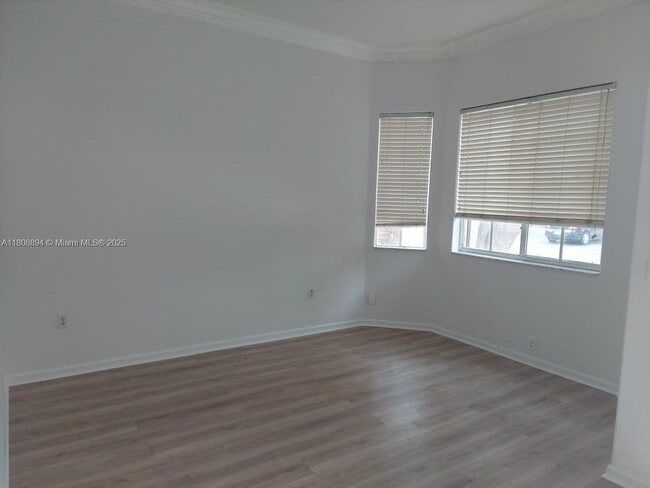 1870 NW 100th Way in Pembroke Pines, FL - Building Photo - Building Photo