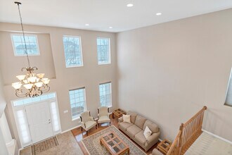 426 Kingfisher Rd in Bartlett, IL - Building Photo - Building Photo