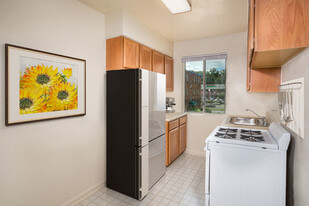 Bedford and Victoria Station Apartments in Hyattsville, MD - Building Photo