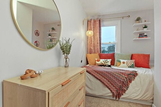 1104 Elizabeth St in West Chicago, IL - Building Photo - Building Photo