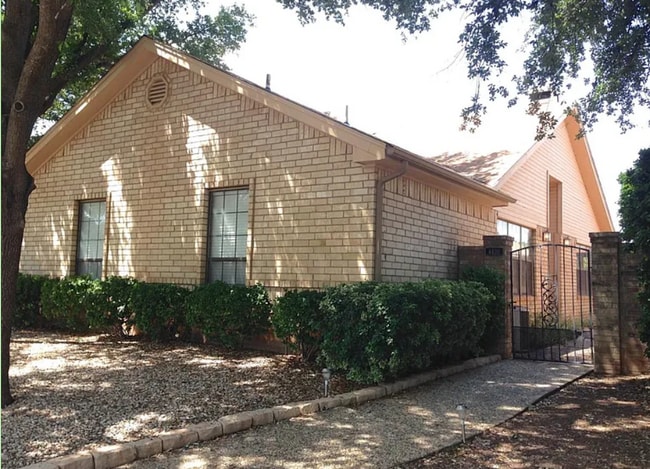 property at 4430 Winterberry Ln