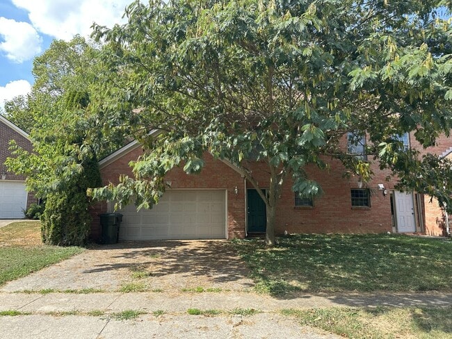 property at 916 Literary Cir