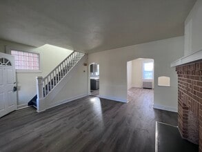 326 Reifert St in Pittsburgh, PA - Building Photo - Building Photo