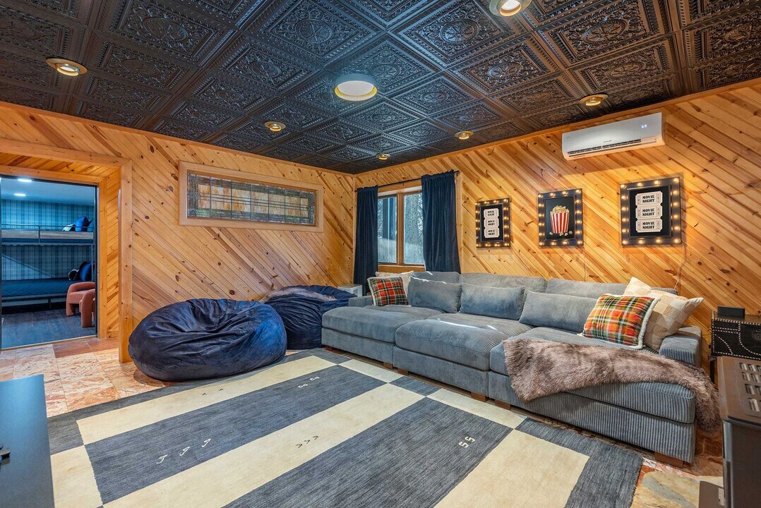 2338 El Miner Dr in Mars Hill, NC - Building Photo