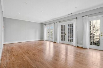 4305 Massachusetts Ave NW in Washington, DC - Building Photo - Building Photo