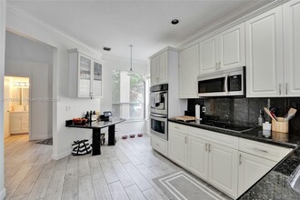 2508 Cardaman Ave in Hollywood, FL - Building Photo - Building Photo