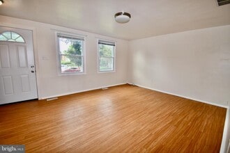 1730 Heather Ln in Frederick, MD - Building Photo - Building Photo