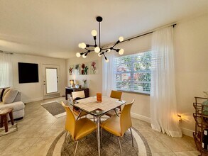 530 Normandy Ln in Delray Beach, FL - Building Photo - Building Photo