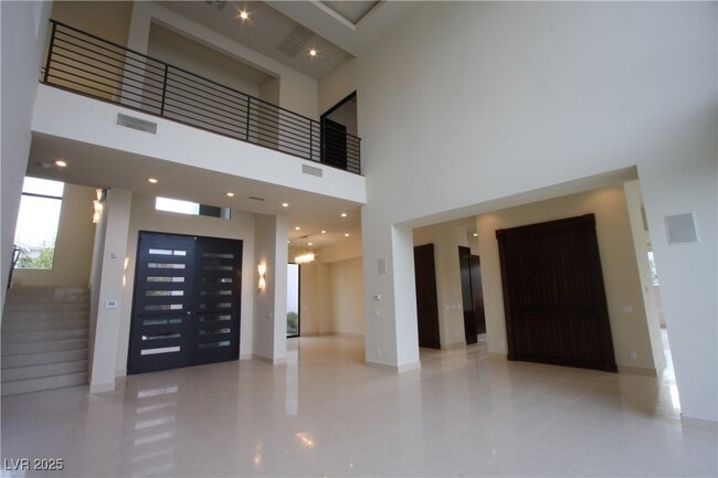 property at 7526 Yonie Ct