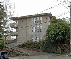 Summerhill Apartments in Seattle, WA - Building Photo
