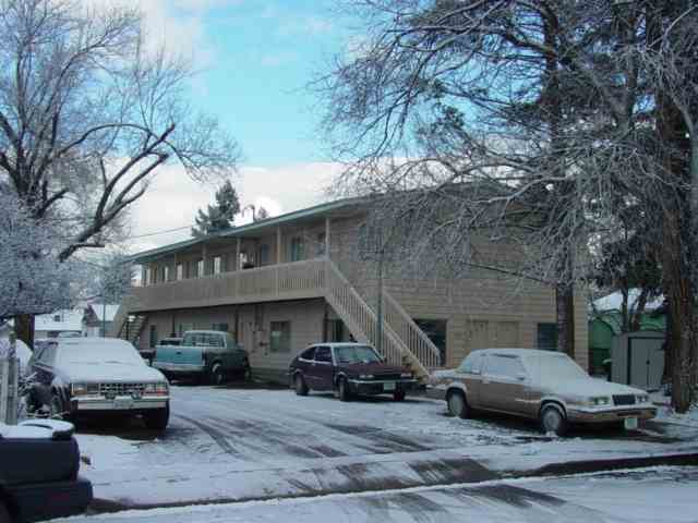 1524 S 12th St W in Missoula, MT - Foto de edificio