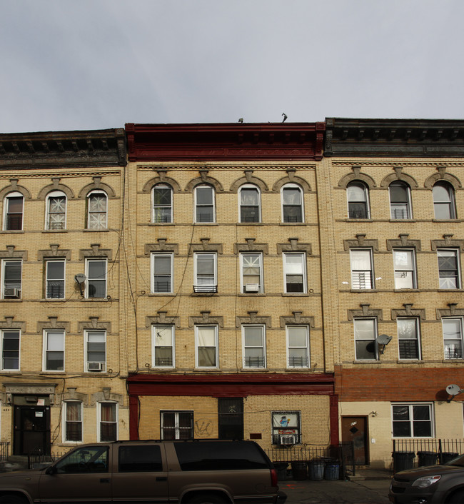 655 Knickerbocker Ave in Brooklyn, NY - Building Photo - Building Photo