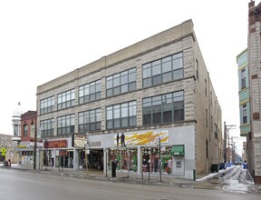 Lakeview Lofts in Chicago, IL - Building Photo - Building Photo