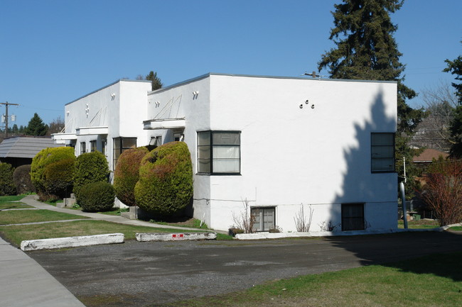 2214 W Northwest Blvd in Spokane, WA - Building Photo - Building Photo