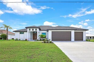 217 NW 36th Ave in Cape Coral, FL - Building Photo