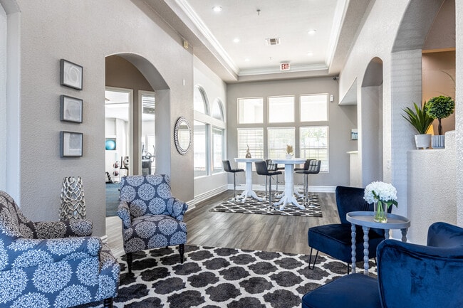 The Lakes at Lionsgate Apartments photo'