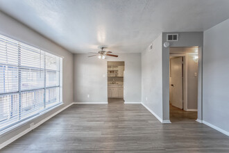 Oak Creek Apartments in Garland, TX - Building Photo - Interior Photo