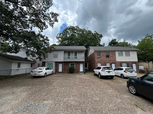1802 Alden Ln, Unit 2 in Little Rock, AR - Building Photo - Building Photo