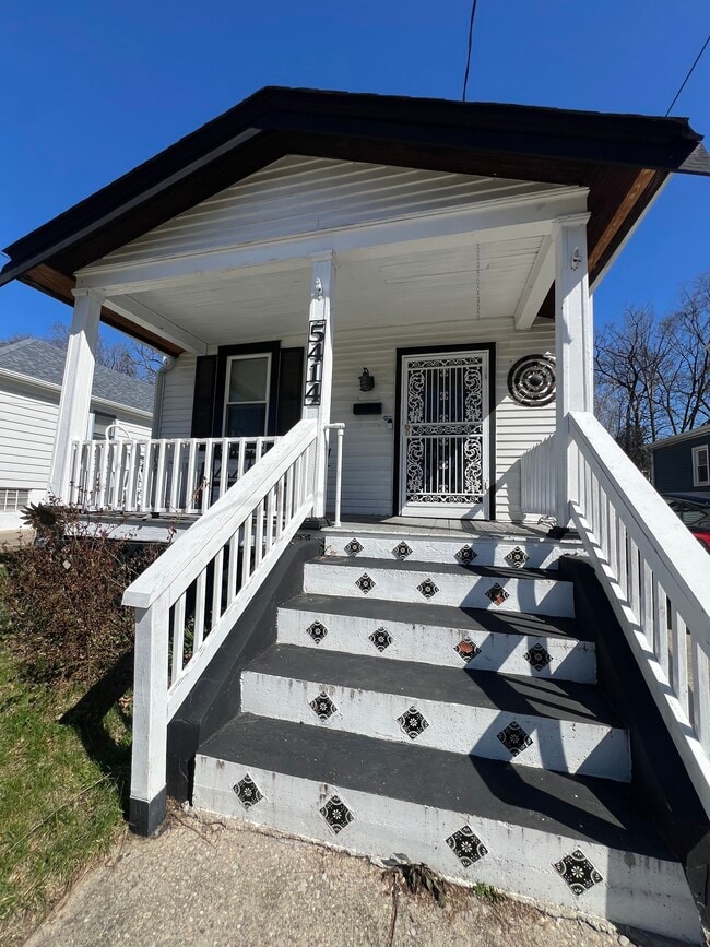property at 5414 Ravenna St