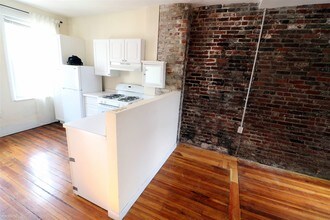 169 Endicott St-Unit -Apt 3 in Boston, MA - Building Photo - Building Photo