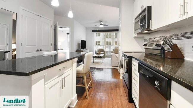 480 N Orange Ave in Orlando, FL - Foto de edificio - Building Photo