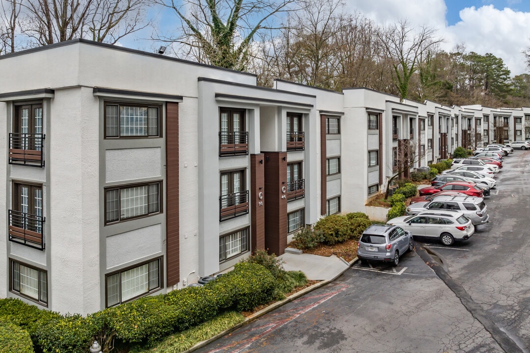 Carlyle Heights Condominiums in Atlanta, GA - Building Photo