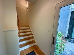 1130 E High St in Charlottesville, VA - Building Photo - Building Photo