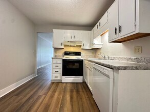 2308 Grayson Valley Cir in Birmingham, AL - Building Photo - Building Photo