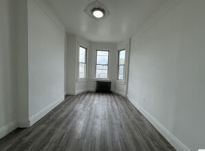 72 Rose Ave in Jersey City, NJ - Building Photo - Building Photo