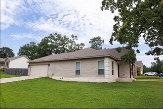 3021 Miracle Heights Ct in Sherwood, AR - Building Photo - Building Photo