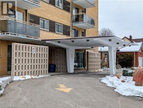 87 St George St in Brantford, ON - Building Photo - Building Photo