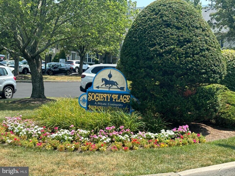 2701 Society Pl in Newtown, PA - Building Photo