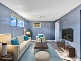 731 W Hull St, Unit 912 S Armstrong st. in Denison, TX - Building Photo