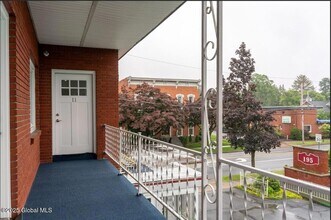 195 S Broadway, Unit 9 in Saratoga Springs, NY - Building Photo - Building Photo