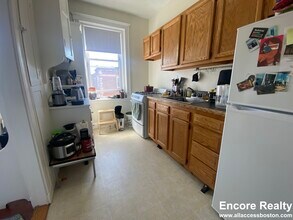 66 Chiswick Rd, Unit 9 in Boston, MA - Building Photo - Building Photo