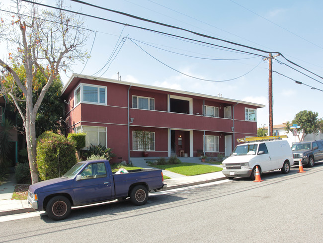 2612 Euclid St in Santa Monica, CA - Foto de edificio - Building Photo