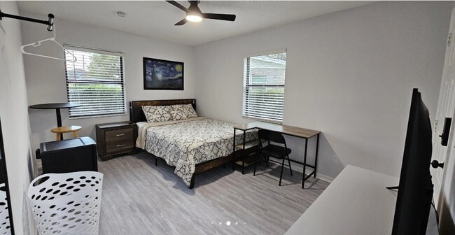 10950 Fernando St in Orlando, FL - Building Photo - Building Photo