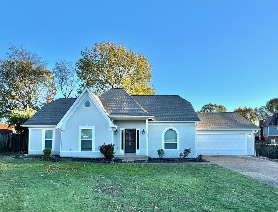 4904 Harvest Fields Cir in Memphis, TN - Building Photo