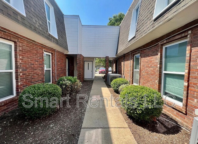 property at 9955 Chateau Roi Dr