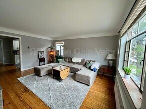 3522 Pembroke Ave in Cincinnati, OH - Building Photo - Building Photo