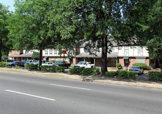 Aspenwood Square Apartments in Memphis, TN - Building Photo - Building Photo