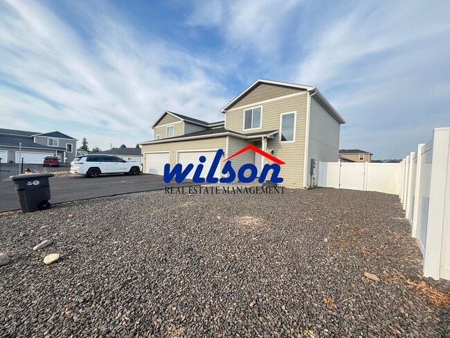 property at 710 N 29th Ave